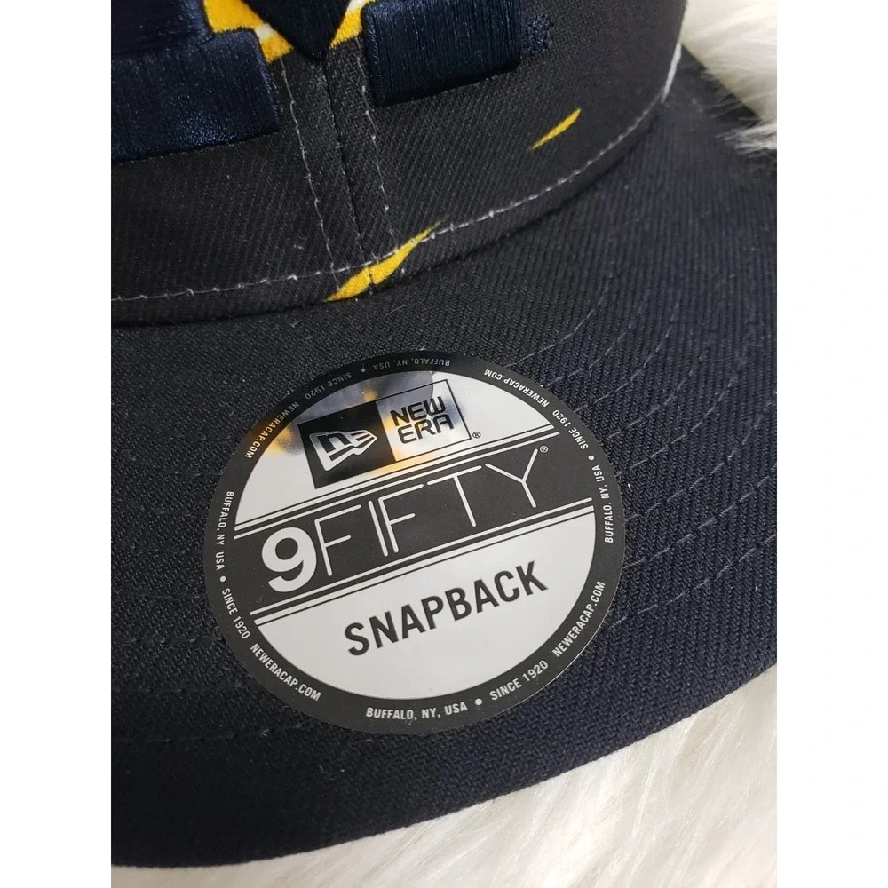 NEW - MICHIGAN WOLVERINES HAT trucker snapback tear stripes zebra new era 9fifty